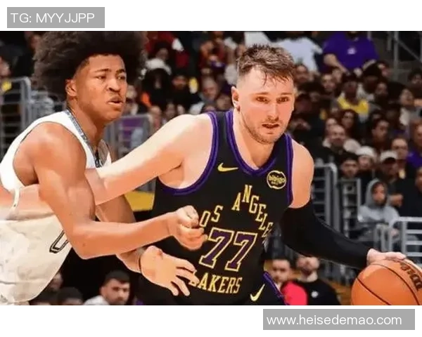 2011年湖人队与灰熊队激战回顾：经典对决与精彩瞬间分析