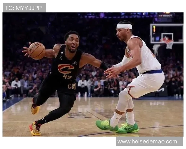 2014年骑士队与尼克斯队激战回顾球迷心中的经典对决时刻